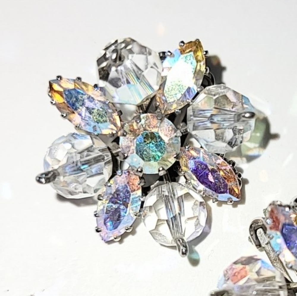 AUSTRIAN CRYSTAL & AB RHINESTONE CLIP EARRINGS - Picture 2 of 8